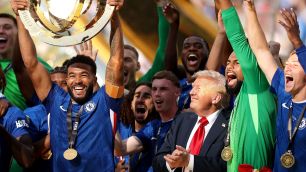 Presidente da Fifa "salva" Donald Trump de saia justa na premiação do Mundial de Clubes