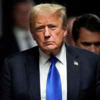 "Não sou ditador. Sou um homem de muito bom senso", diz Trump