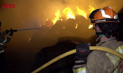 Em meio a onda de calor, incêndio deixa ao menos dois mortos na Espanha