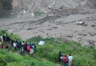 Enchente na fronteira entre China e Nepal deixa quase 30 desaparecidos