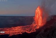 Vulcão Kilauea entra em erupção e lança lava a mais de 300 metros no Havaí