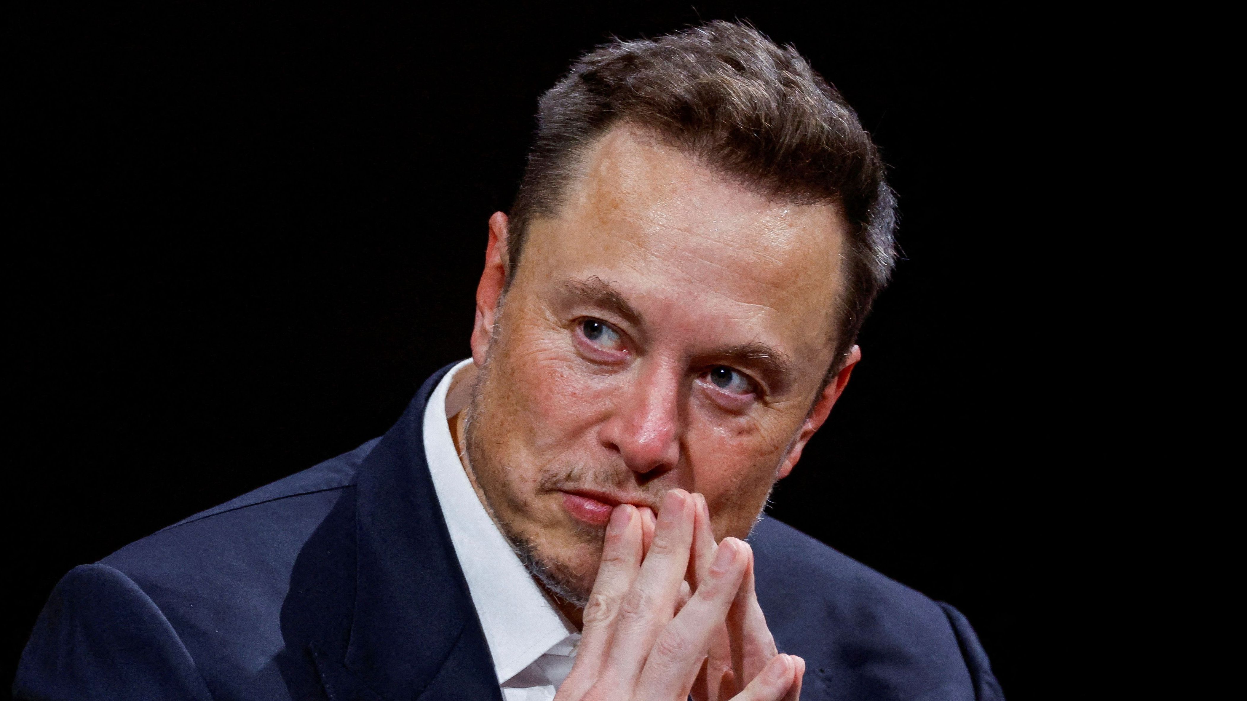 Elon Musk durante conferência em Paris em 2023