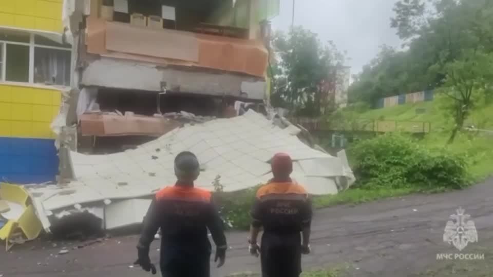 Jardim de infância danificado após terremoto na Rússia