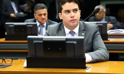 Quem é Júnior Mano, alvo de operação que apura fraude em licitações no CE