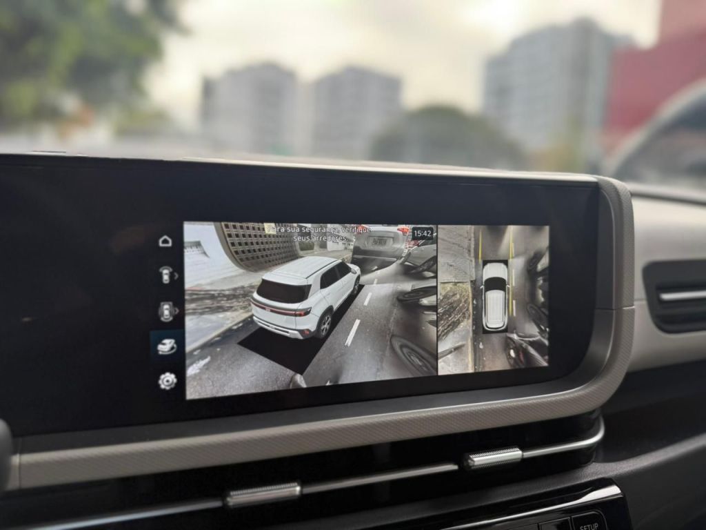 Câmera 360º é aliada na hora das manobras e dos engarrafamentos