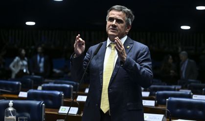 Ciro Nogueira cobra "bom senso" da direita: "Está passando dos limites"