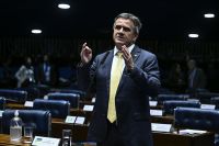 Ciro Nogueira critica "nós contra eles" de Lula e relembra eleição de 1989