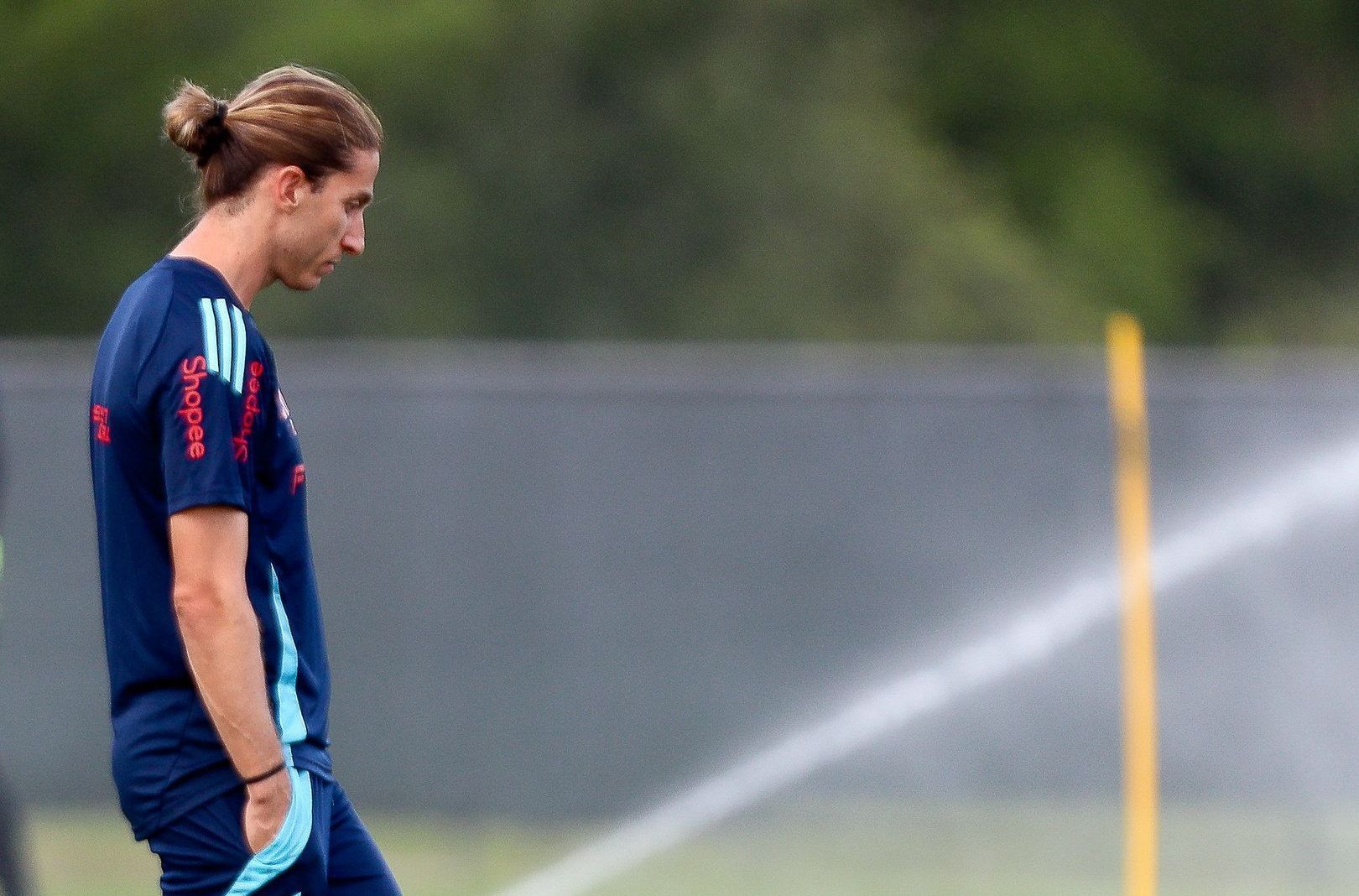 Renovação de Filipe Luís entra em pauta no Flamengo