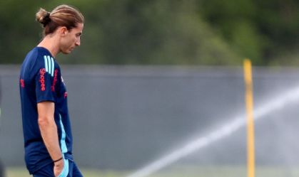 Renovação de Filipe Luís entra em pauta no Flamengo