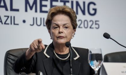 Ninguém quer assumir lugar dos Estados Unidos, diz Dilma Rousseff