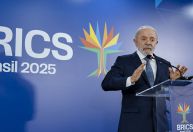 Lula sobre apoio de Trump a Bolsonaro: Não palpite sobre nossa vida