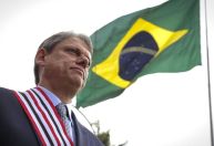 Tarcísio passa por procedimento médico e deve receber alta neste domingo