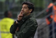 Palmeiras fecha treino com dúvidas para Dérbi; veja provável escalação