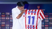 Ex-Botafogo, Almada é apresentado no Atlético de Madrid: "Desenvolvi apego"
