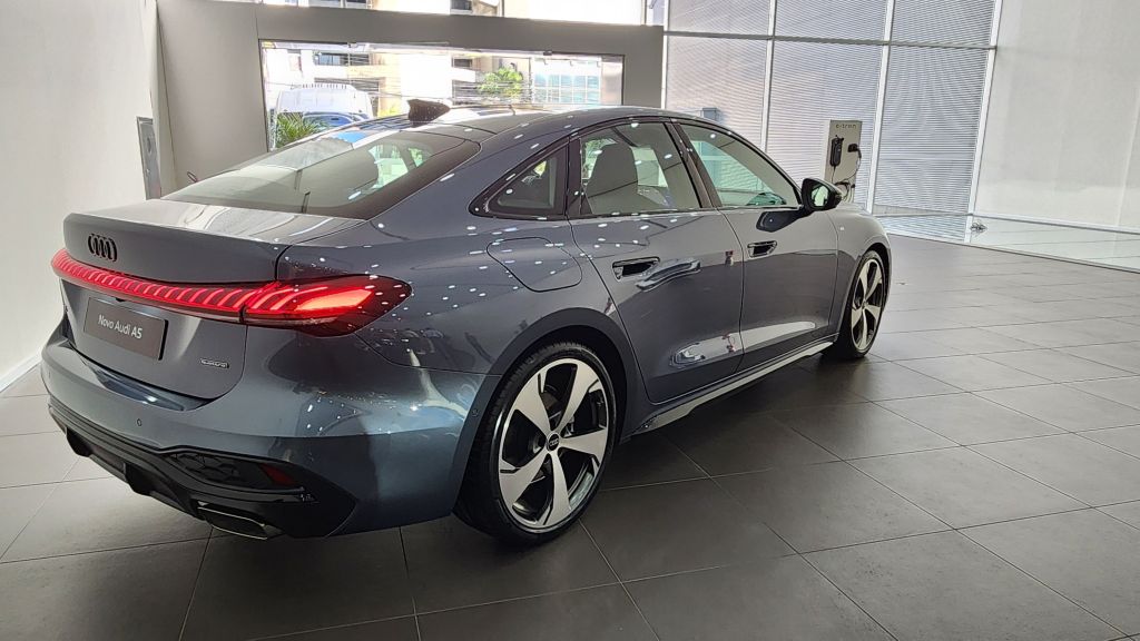 Audi A5 2026: sedã de nova geração tem 272 cv