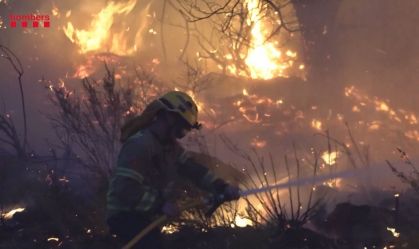 Incêndios florestais na Espanha deixam mais de 18 mil pessoas confinadas