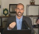 Trump não vai recuar, diz Eduardo Bolsonaro à CNN