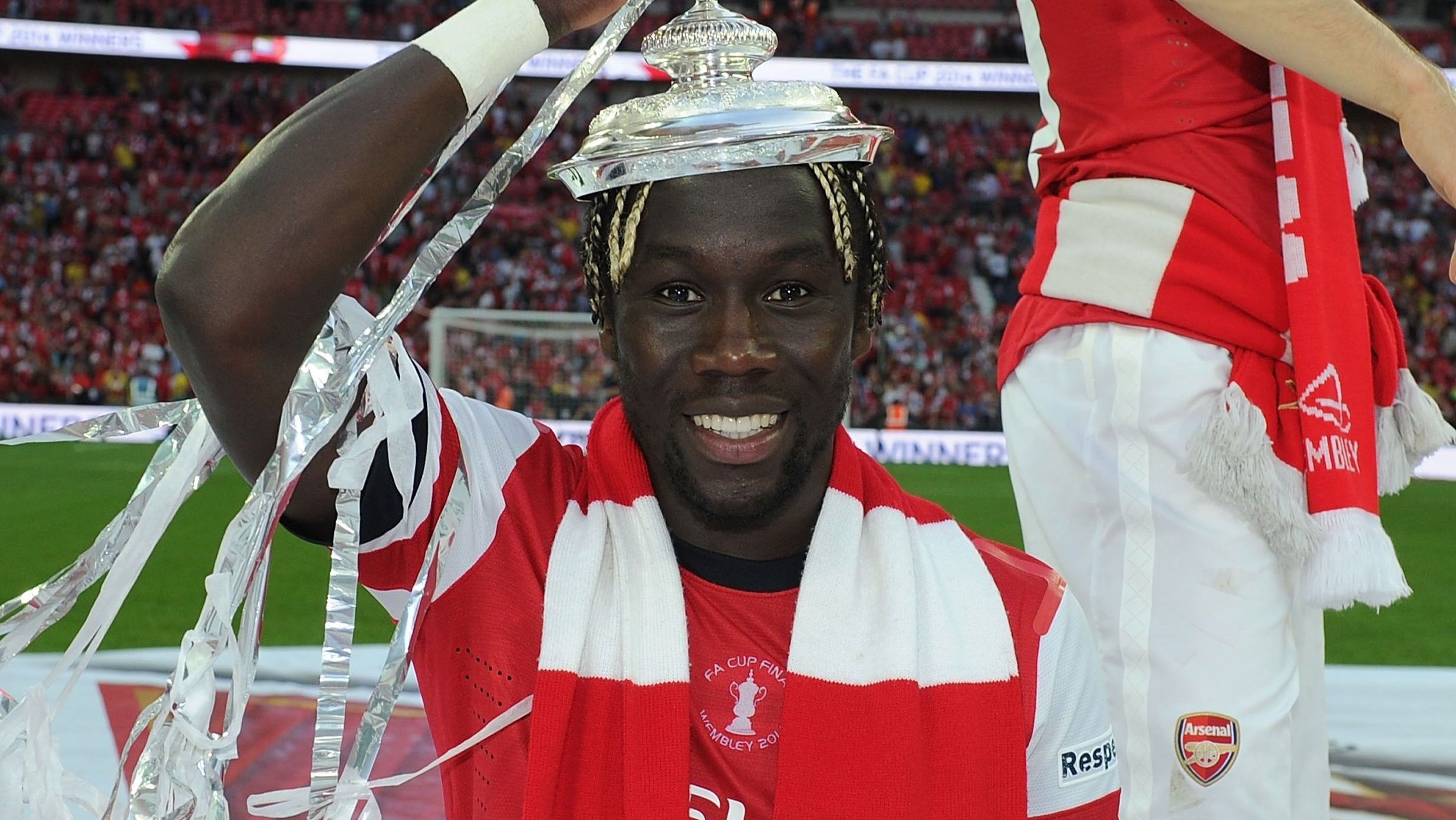 Bacary Sagna aconselha Liverpool a buscar apoio emocional após morte de Jota