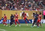 Com dois a menos, PSG vence Bayern de Munique e vai à semifinal do Mundial