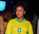Bella Campos usa camiseta com frase viral de Fátima em "Vale Tudo"; veja