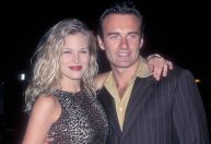 Ex-mulher, atriz de "S.O.S Malibu" lamenta a morte de Julian McMahon