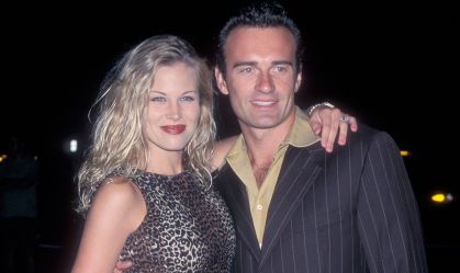 Ex-mulher, atriz de "S.O.S Malibu" lamenta a morte de Julian McMahon