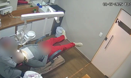 Vídeo: homem mostra partes íntimas em consulta odontológica