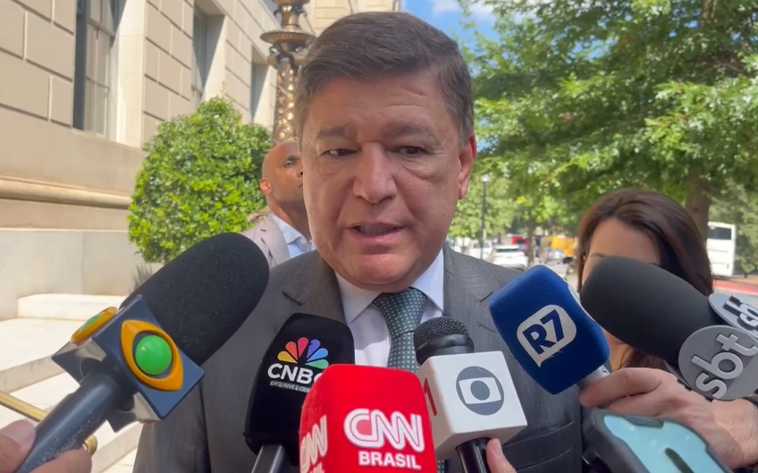 Senador Carlos Viana em Washington • CNN