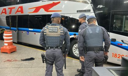 PM baleia homem que transportava droga em ônibus na Barra Funda