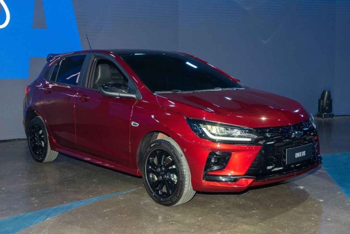 Chevrolet Onix RS 2026: hatch de cara nova • Divulgação