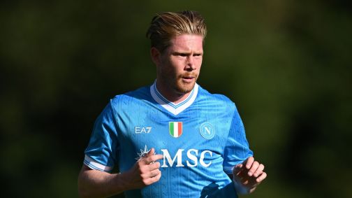 De Bruyne durante sua estreia pelo Napoli