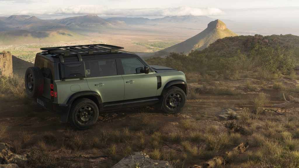 Defender Trophy Edition chega ao Brasil por R$ 899 mil • Divulgação
