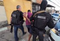 Polícia prende suspeitos por roubo ao chef Felipe Bronze no RJ