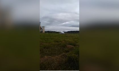 Avião faz pouso forçado em propriedade e bate em cerca no RN