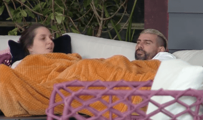 Power Couple: Carol critica Adriana em reta final: "Falsa demais"