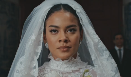 "Vale Tudo": Maria de Fátima entra na igreja e web reage: "Ela venceu"