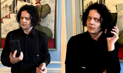 Astro do rock ganha primeiro celular aos 50 anos: "Acabou para mim"