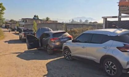 Polícia Civil apreende carros de luxo usados por milícia em Nova Iguaçu
