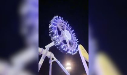Brinquedo de parque de diversões quebra no ar e fere 23 na Arábia Saudita