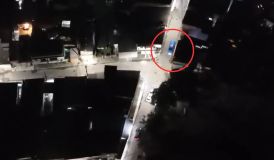Vídeo: criminosos passam em frente à viatura da PM e não são abordados