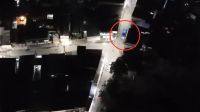 Vídeo: criminosos passam em frente à viatura da PM e não são abordados