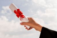 Após mudança do MEC, entenda como diploma digital pode ser solicitado