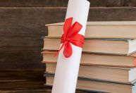 Diploma "de papel" do ensino superior não terá mais validade; entenda