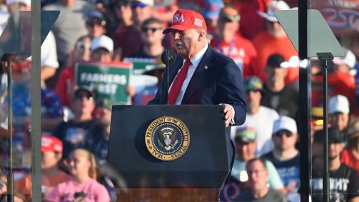 Donald Trump anuncia planos para evento de UFC na Casa Branca