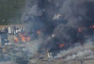 Depósito de fogos de artifício pega fogo e explode na Califórnia