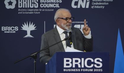 Análise: Lula dá recado para Trump durante Fórum do Brics