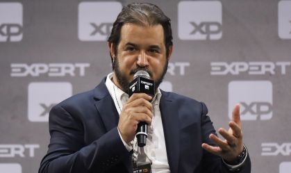 Presidente do União Brasil cobra Lula: "Tem que ligar para Trump"