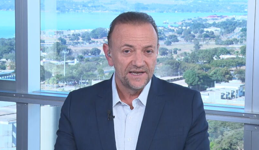 “Nossa tática política é a reeleição de Lula”, diz presidente do PT