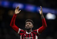 Flamengo tenta “chapéu” no Besiktas por Emerson Royal; saiba mais
