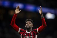 Flamengo tenta “chapéu” no Besiktas por Emerson Royal; saiba mais